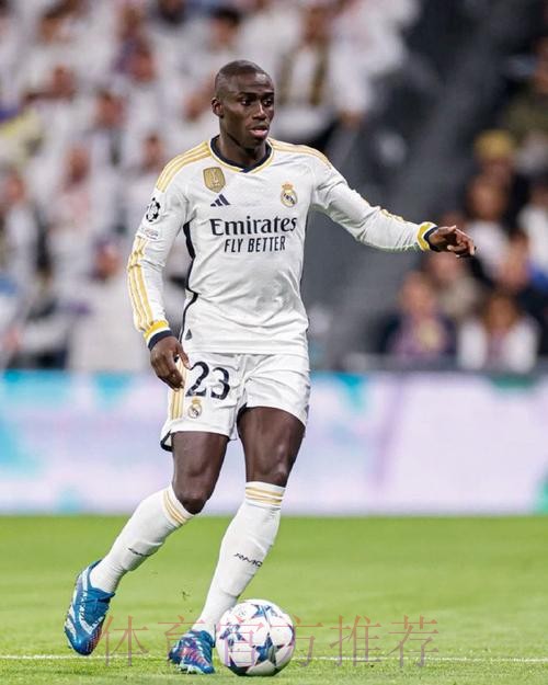 门迪在去年9月与皇马完成了续约 不过一直未官宣 门迪在去年9月与皇马完成了续约 不过一直未官宣